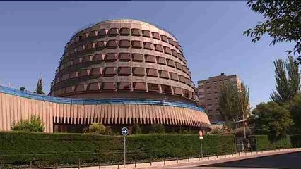 El Constitucional suspende partidas presupuesto catalán para referéndum