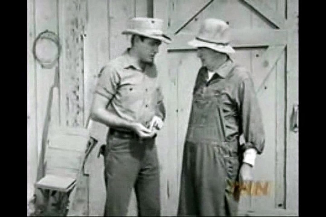 The Real Mccoys - s05e03 - Luke Leaves Home