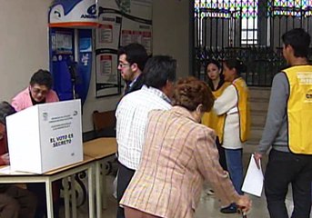 Las autoridades del CNE catalogan de absurdas los comentarios de fraude en la segunda vuelta electoral