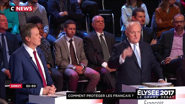 Le tacle de François Asselineau à François Fillon : Si je suis élu président, ma femme restera discrète