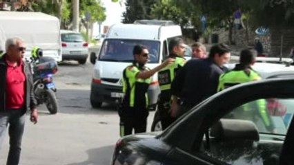 Ev Eşyası Taşımak İçin Bıçak Zoruyla Belediyenin Kamyonetini Çaldı