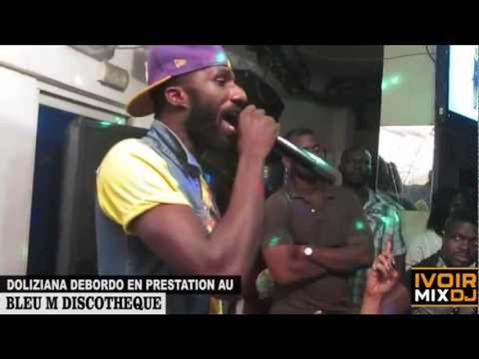 AMBIANCE FOLIE AU BLUE M DISCOTHEQUE AVEC DOLIZIANA DEBORDO ET DJ ARAFAT