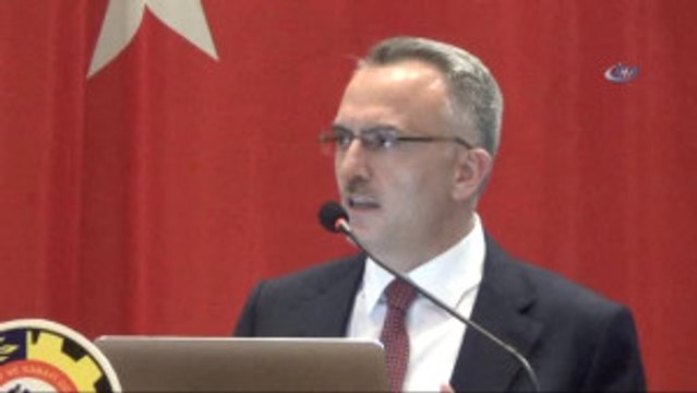 Maliye Bakanı Naci Ağbal: Referandumdan 'Evet' Çıkarsa Çok Daha Güzel Günler Bizi Bekliyor
