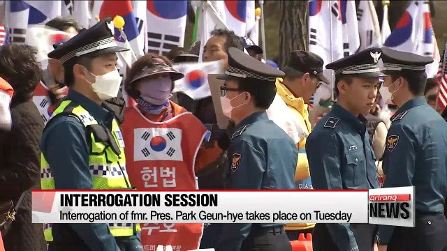 Prosecutors interrogate former President Park Geun-hye at detention center