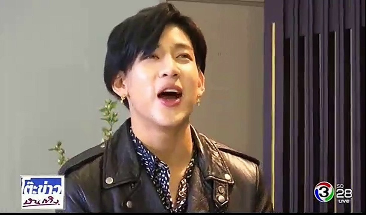 BAMBAM GOT7 โต๊ะข่าง 542017 6