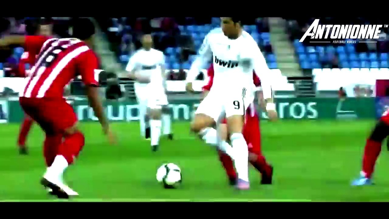 Cristiano Ronaldo vs Ronaldinho The 10 GREATEST Goals Ever