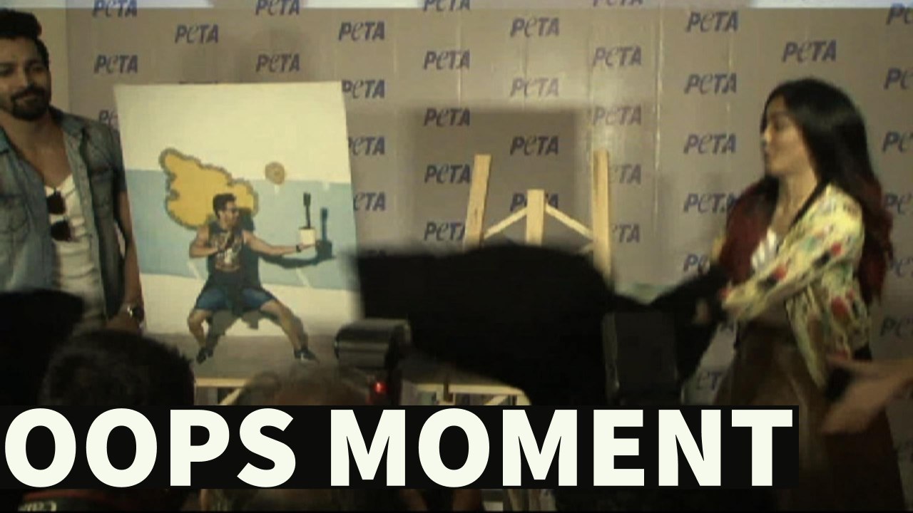 OOPS Moment At PETA India's Vegan Lookbook Launch | Harshvardhan Rane And Adah Sharma