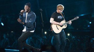 ED SHEERAN feat. STORMZY - Shape Of You - Live at The BRIT Awards 2017