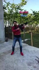 Trabzonsporlu Olcay Şahan makineli tüfekle ateş etti