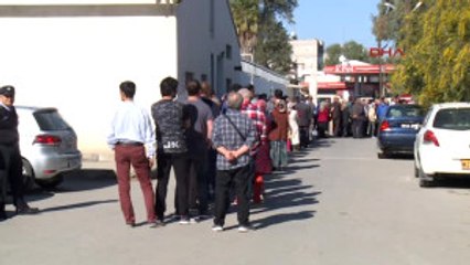 KKTC'de Vatandaşlar Oy Vermeye Başladı