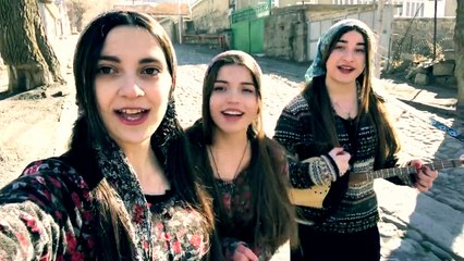 Cute Girls Singing Song With Amazing Voice