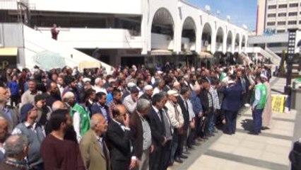 Kimyasal Saldırıda Hayatını Kaybeden Siviller İçin Gıyabi Cenaze Namazı