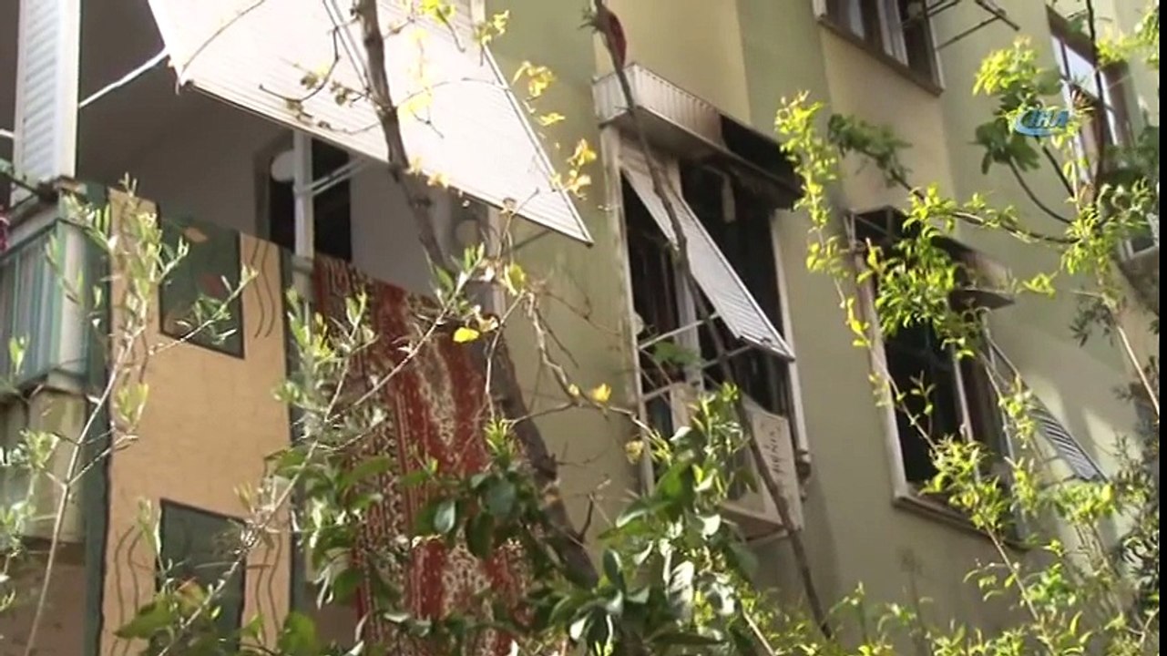 Kahraman Anne 1'i Bebek 3 Çocuğunu Yanmaktan Kurtardı