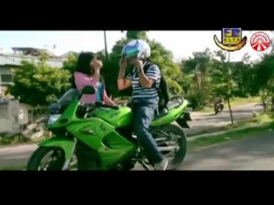 Thomas Arya - Hanyalah Kenangan [Official Music Video]