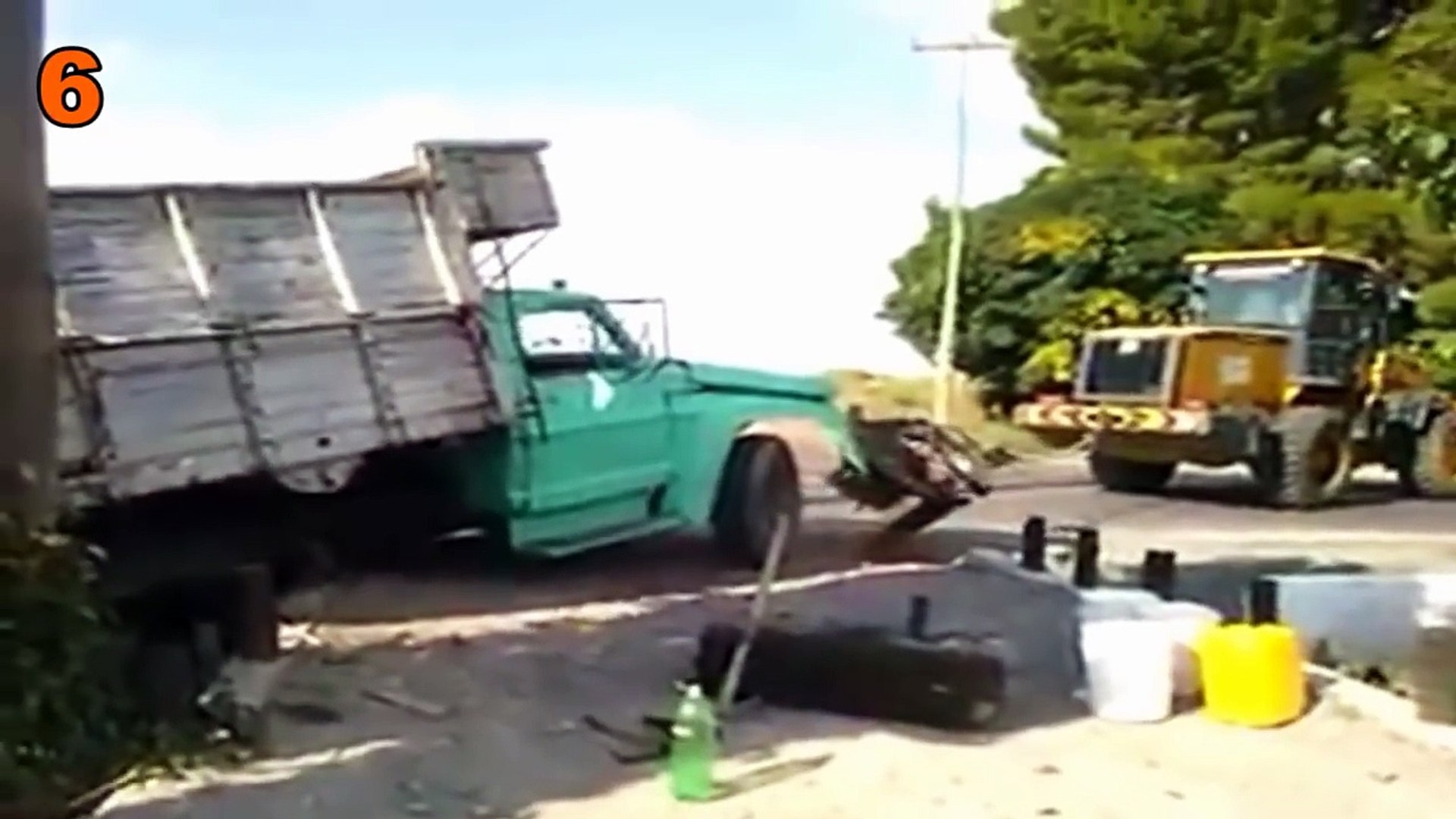 Worst Overloaded Trucks and Cars [Top 10 ] - Video Dailymotion