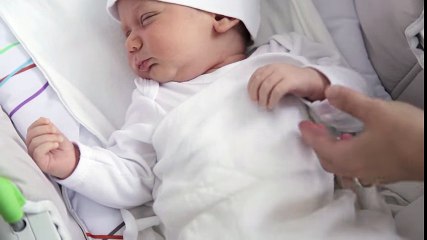 Bebeğin Tırnakları Nasıl Kesilir