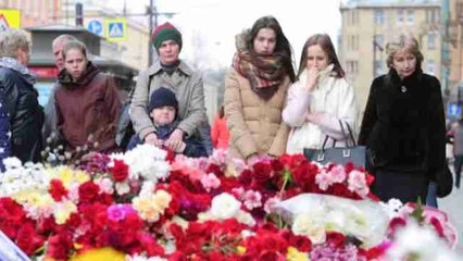 San Petersburgo recuerda a las víctimas del atentado