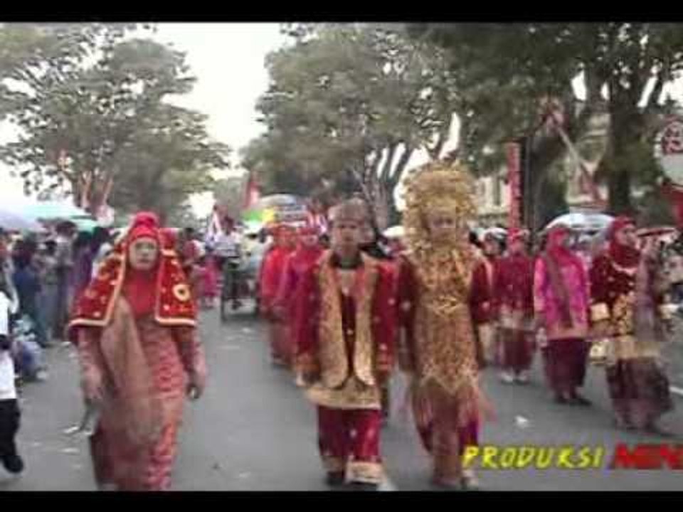 Liza Tania - Baralek Gadang [Official Music Video]