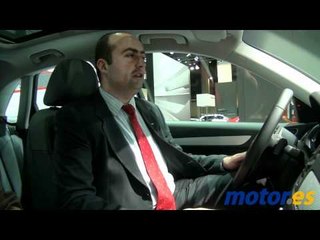 Joan Massallé, Jefe de Producto Audi Q3, presenta el Stand del Salón del Auto. Barcelona 2011