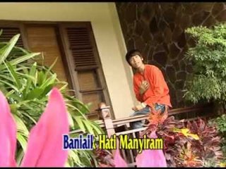 Harry Parintang - Dibatin Makan Sadaun [Official Music Video]