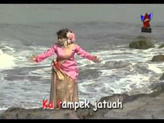 Elvia - Lubuak Sawo [Official Music Video]