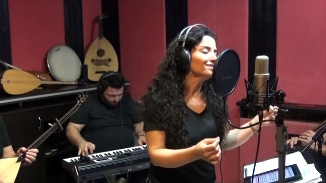 Deniz Toprak - Sen Benden Gittin Gideli (Canlı Performans)