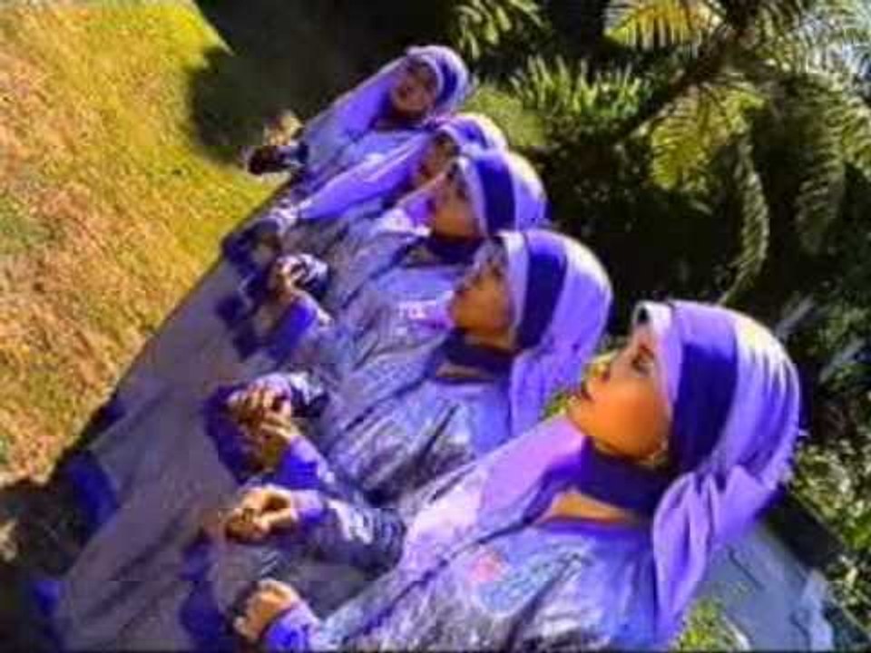 Zuhriyah Nada - Perbedaan Itu Rohmat [Official Music Video]