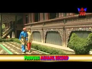 Elvia - 3 bulan Cinto Tajalin [Official Music Video]