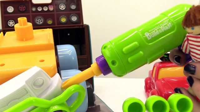 Om Nom new episodes. Toy Om Nom in car repair shop. Kids videos. Ам Ням сладкоежка. Видео для детей.