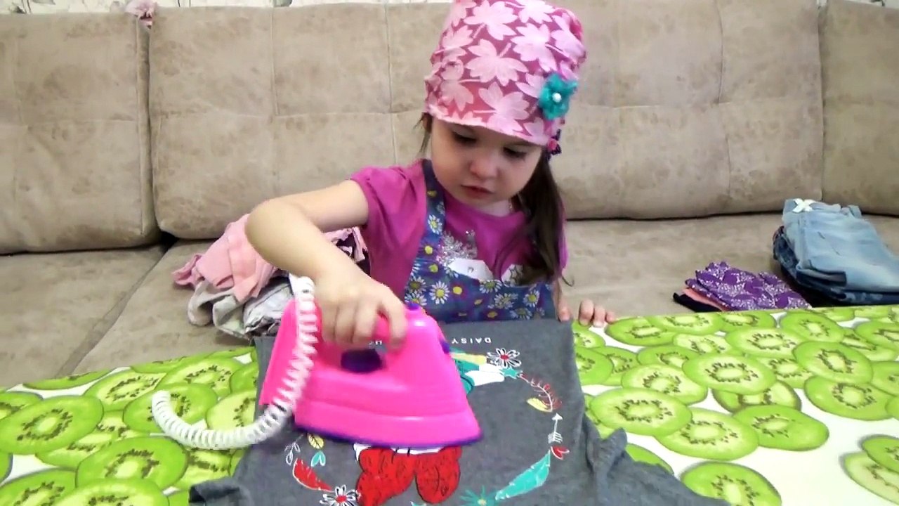 BAD BABY Вредные детки пакостят Софии Уборка комнаты BAD BABY bad kids nasty Sofia