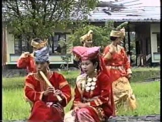 Junita - Manduo Hati [Official Music Video]