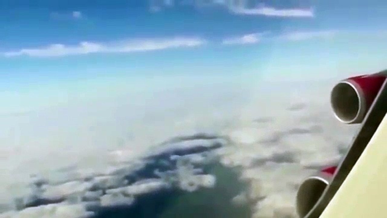 April 2015: Airplane passenger films 'UFO' from flight over Liverpool UK - UFO Ovni Ovnis http://BestDramaTv.Net
