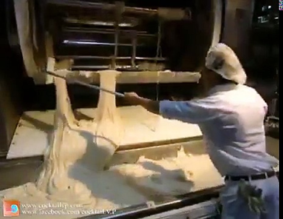 Yediğimiz Ekmeklerin Fabrika Ortaminda Nasıl Üretildiğini Hiç Merak Ettiniz mi?