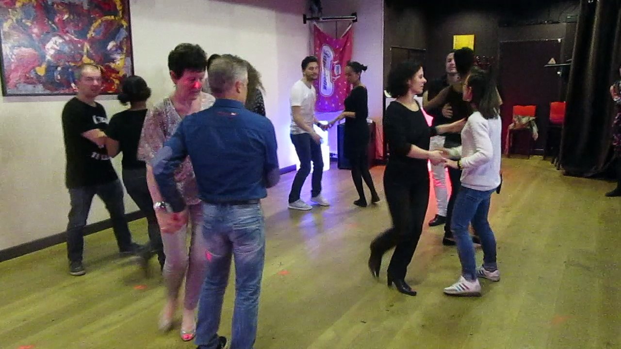 Juegos 2017 04 05 Cours Salsa Débutants