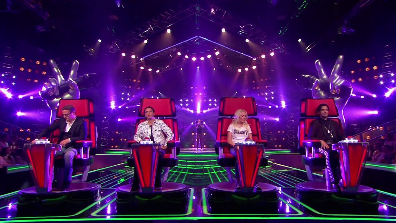 Dilana Smith – Roxanne (The Blind Auditions)