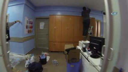 Hastane Duvarları Grafitiler ile Renkleniyor