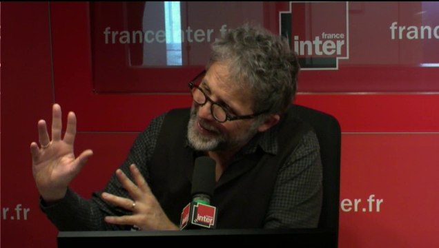 Essayons, c'est que 5 ans - La chronique de Stéphane Guillon