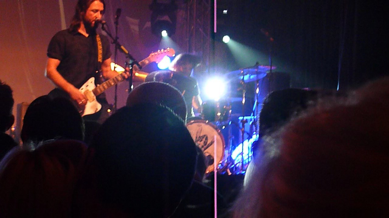 Feeder - "Eskimo" - Folkestone Leas Cliff Hall - 02/04/17