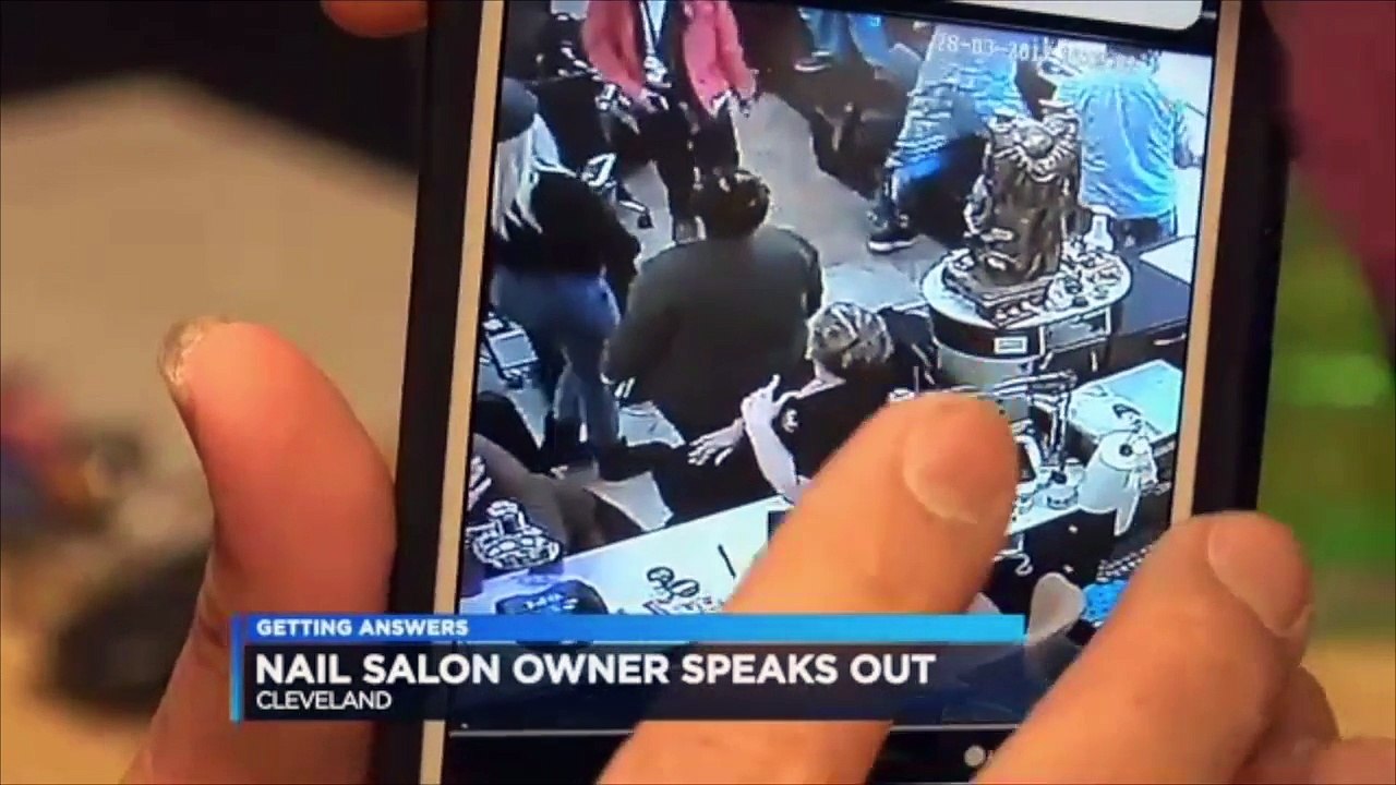 Nail Salon Owner & Customer Scuffle Over A Nail Job, Dude Goes Off On The Workers! "You Keep Your Hands Off My Queens"