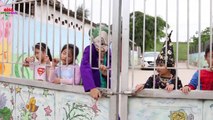 Frozen Elsa & Spiderman  Go to School # Giant Balls, Ferris wheel Playground Police Superhero fun!-7JJVf1t7V