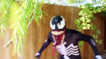 Spiderman Vs Venom - Real Life Superhero Battle _ Trampoline Fight-OiHX