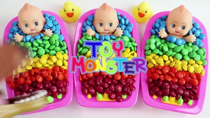 Learn Colors M&Ms Chocolate Baby Doll Bath Time nursery rhymes Finger Song For Children-JQbzdF