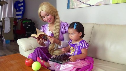Rapunzel Baby Visits Eye doctor for new Glasses w_ Snow White, Princess Rapunzel, Doctor-TlIkdNvJx
