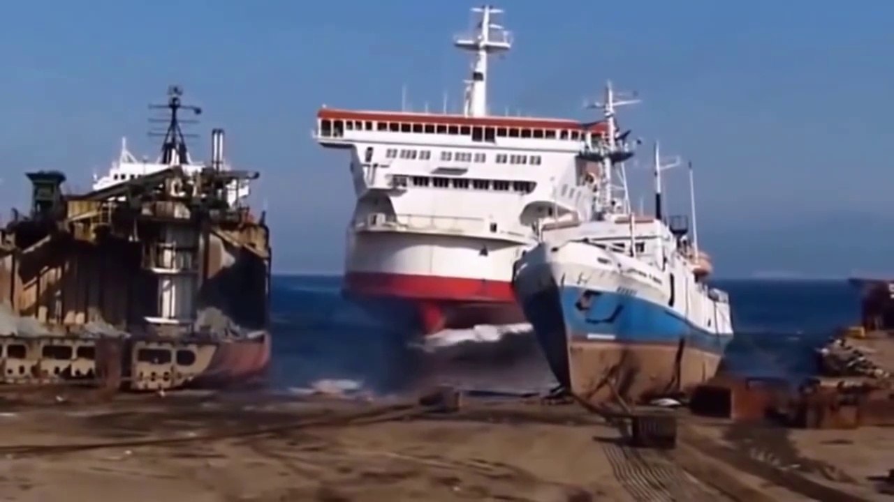 TOP 2017 Boat Crash! Best of Crazy Boat Accidents! Ship Crash Compilation Most Epic Fails Ever! !!-n3R