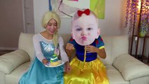 Frozen Elsa & Baby vs Cupcake Thief w_ Catbaby, rapunzel baby, joker family-BGQ