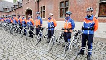 Policiers à vélo dans les rues d'Ixelles
