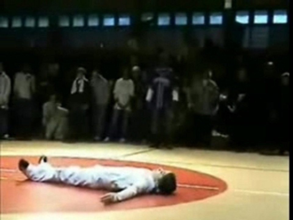 " Louisa " (11ans), petite prodige de la danse HIP HOP