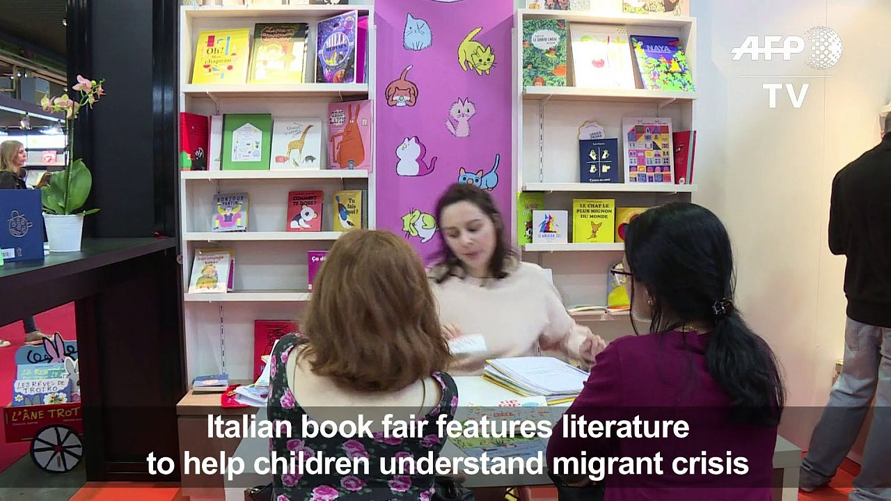 Book fair features literature to explain migrants to children
