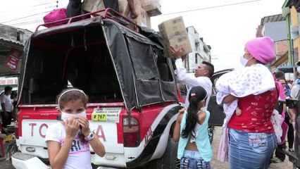Colombia mudslide victims seek refuge in shelters