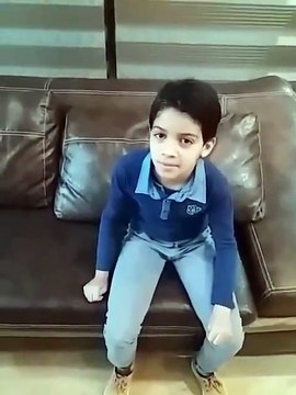 فيديو للطفل النابغة يحيى بوعزيزي في حساب عمايات ذهنيا أكثر تعقيدا من التي طرحت عليه في حكايات تونسية